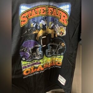 Mitchell & Ness State Farm Classic HBCU shirt. Men’s size large. Worn once.